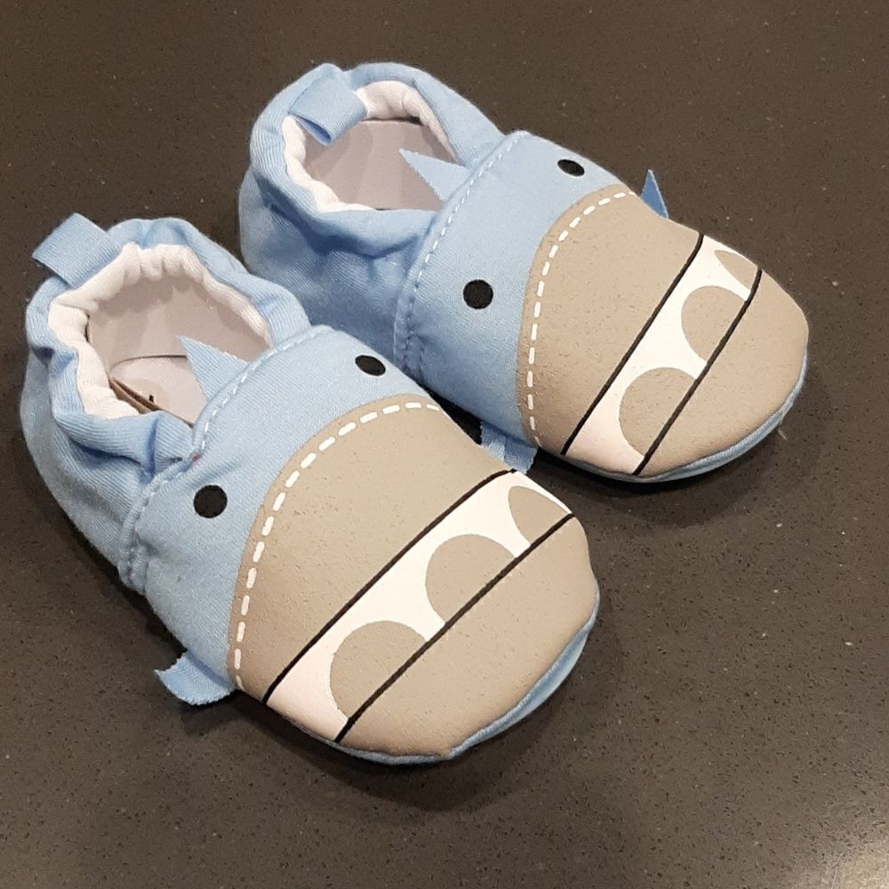 Baby Shark Slippers. NEW.